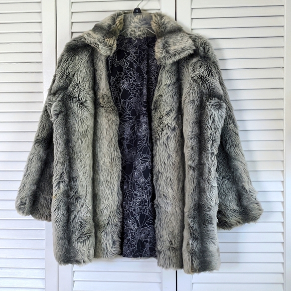 Genuine Silver Fox Virgin Wool Wrap Coat in Lavender